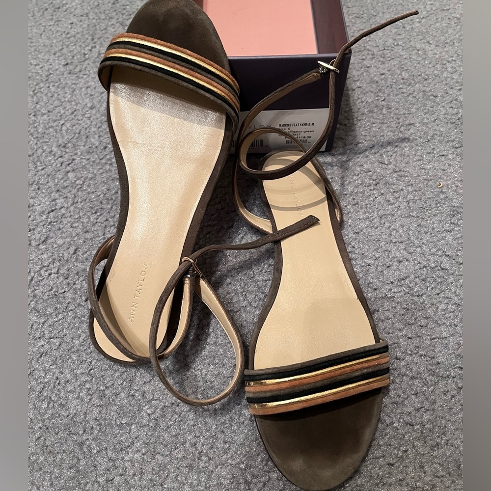 Harriet flat sandal